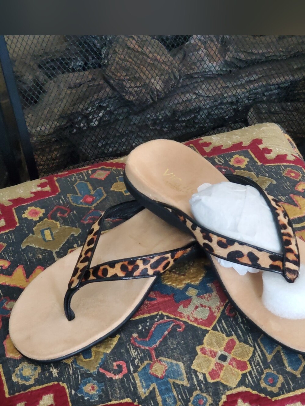 New Vionic Selena Animal Print Thongs Size 7